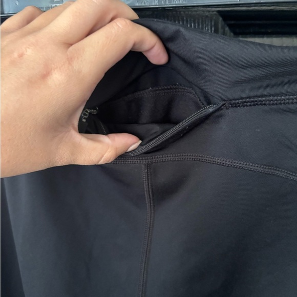 Nike Black Active Leggings with Ankle Zippers - Picture 7 of 7